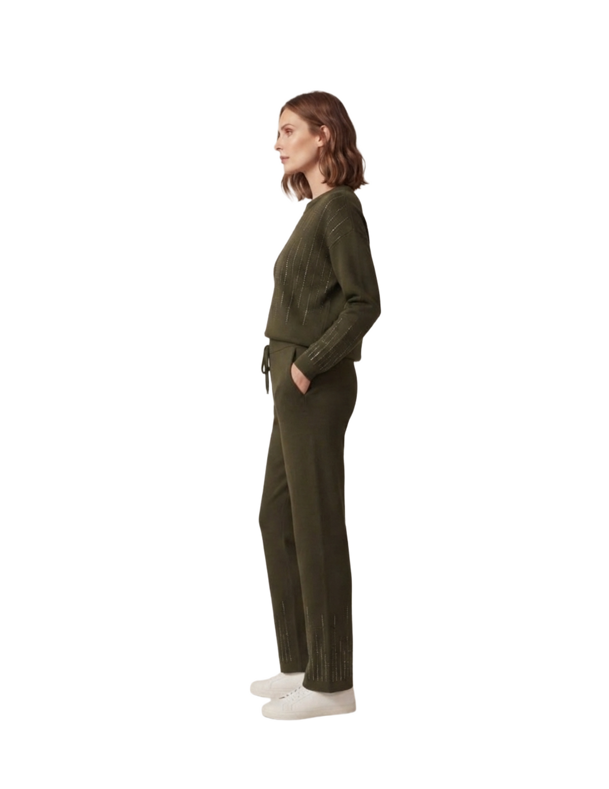 Conjunto verde de suéter y pantalonera con detalles de brillos