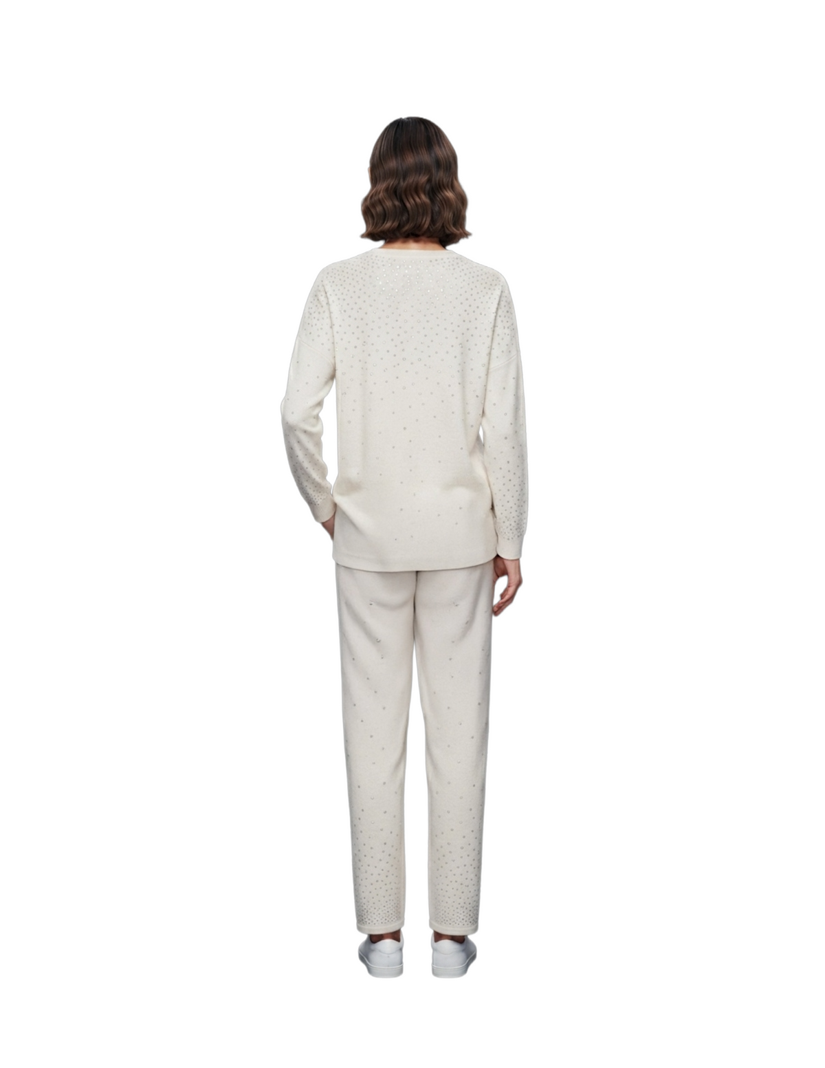 Conjunto calientito de sudadera y pantalón con brillos
