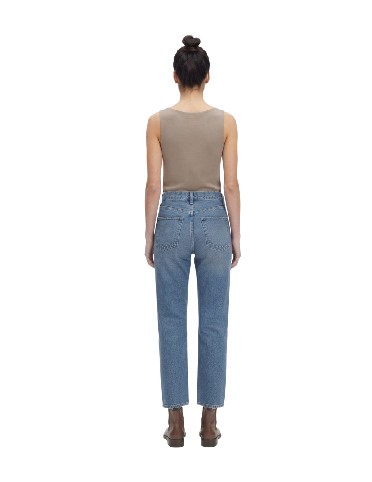 Blusa cafe cuello semi holgado sin mangas