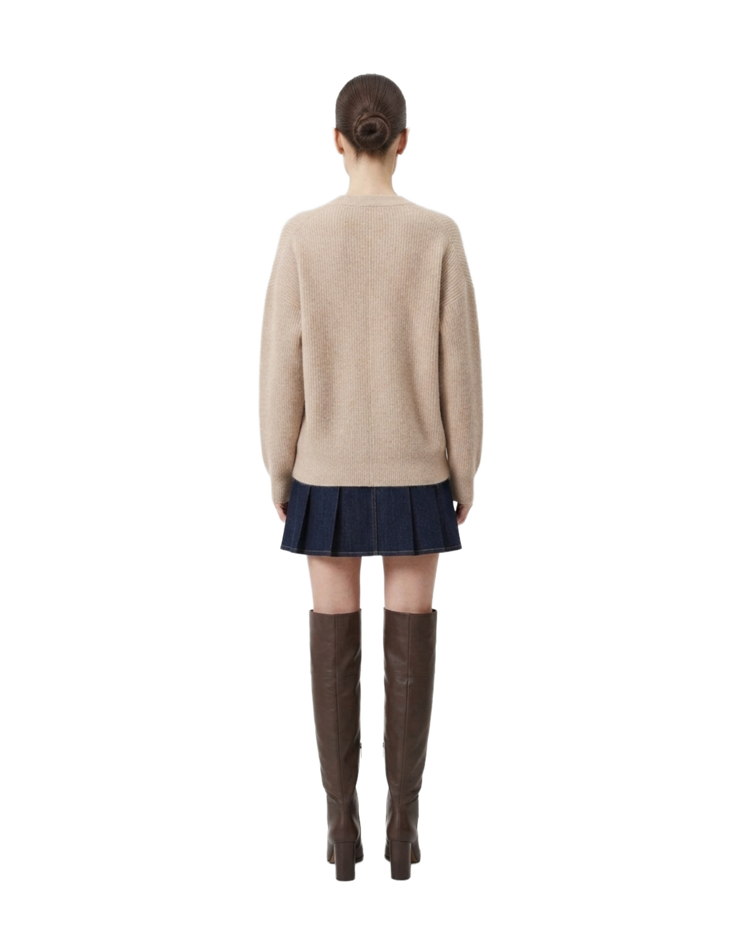 Suéter beige acanalado oversize abotonado