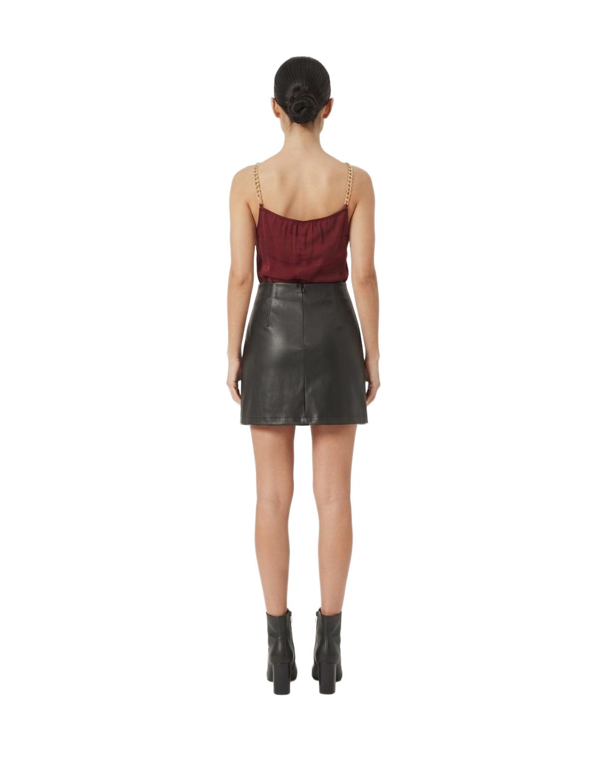 Blusa guinda con caderas de tirante
