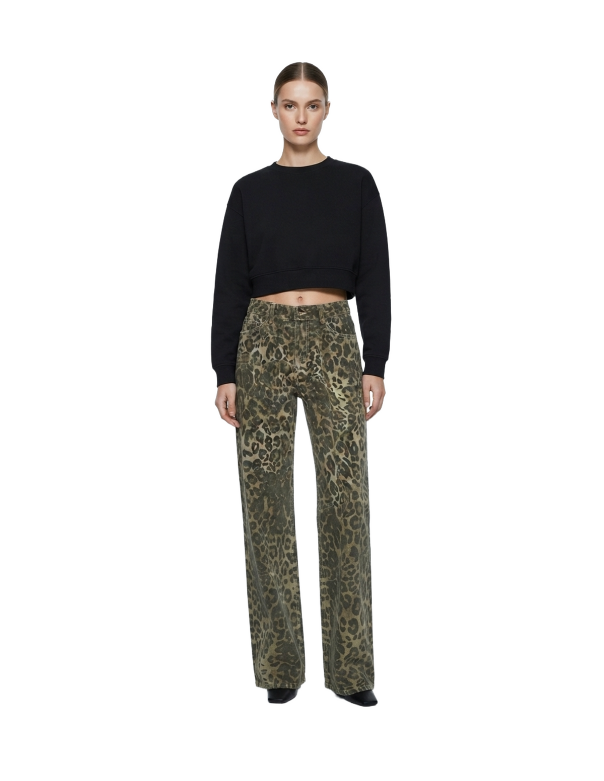 Pantalón animal print corte amplio con pretina y bolsas