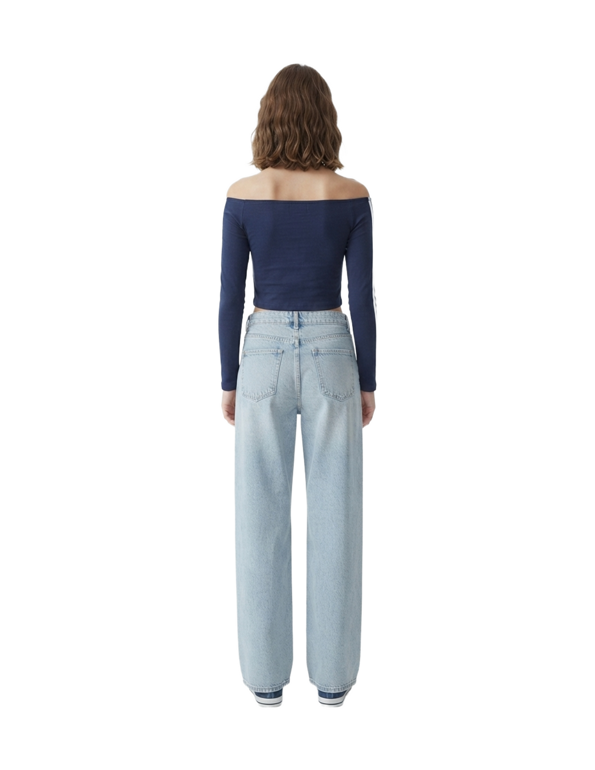 Crop top con hombro descubierto deportivo