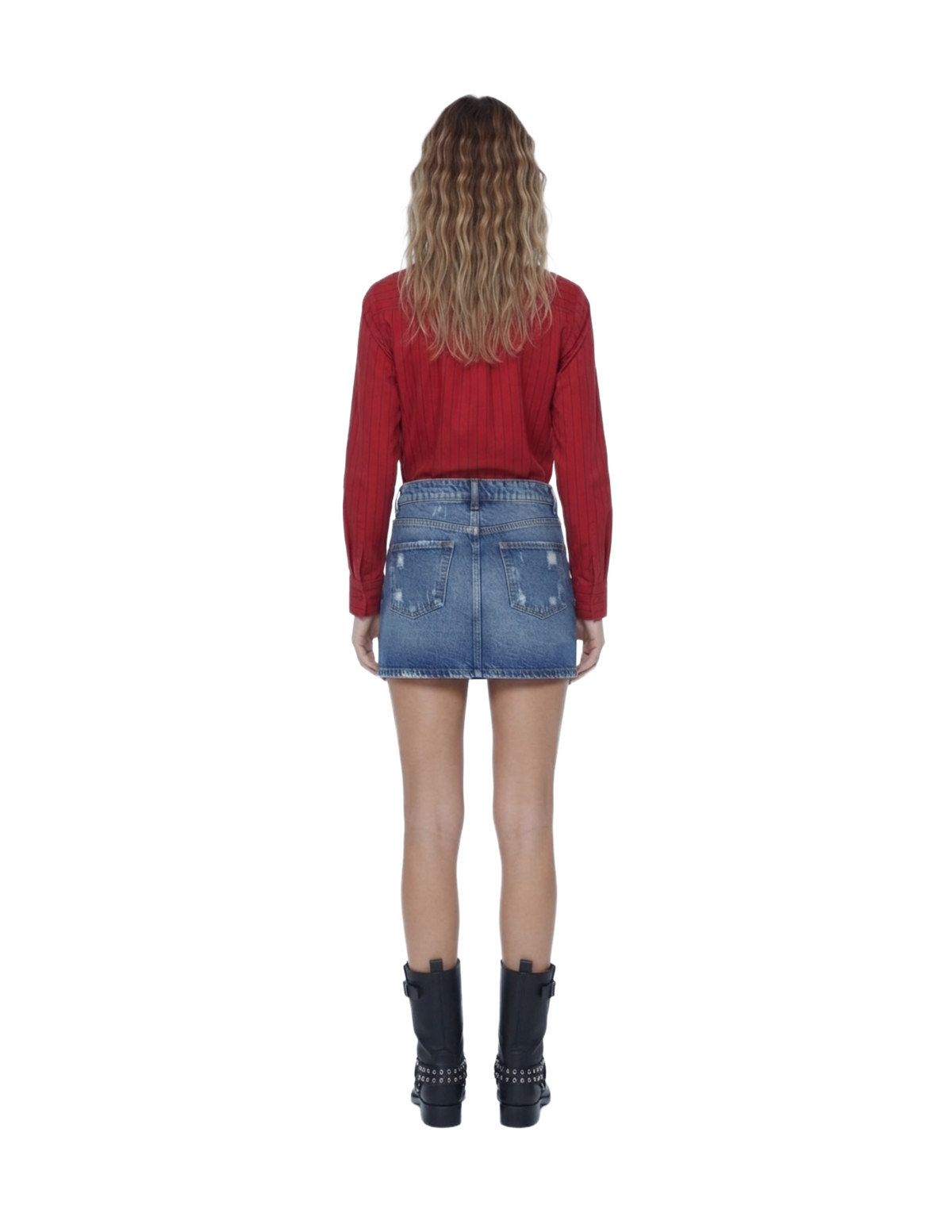 Blusa roja de rayas con corbata