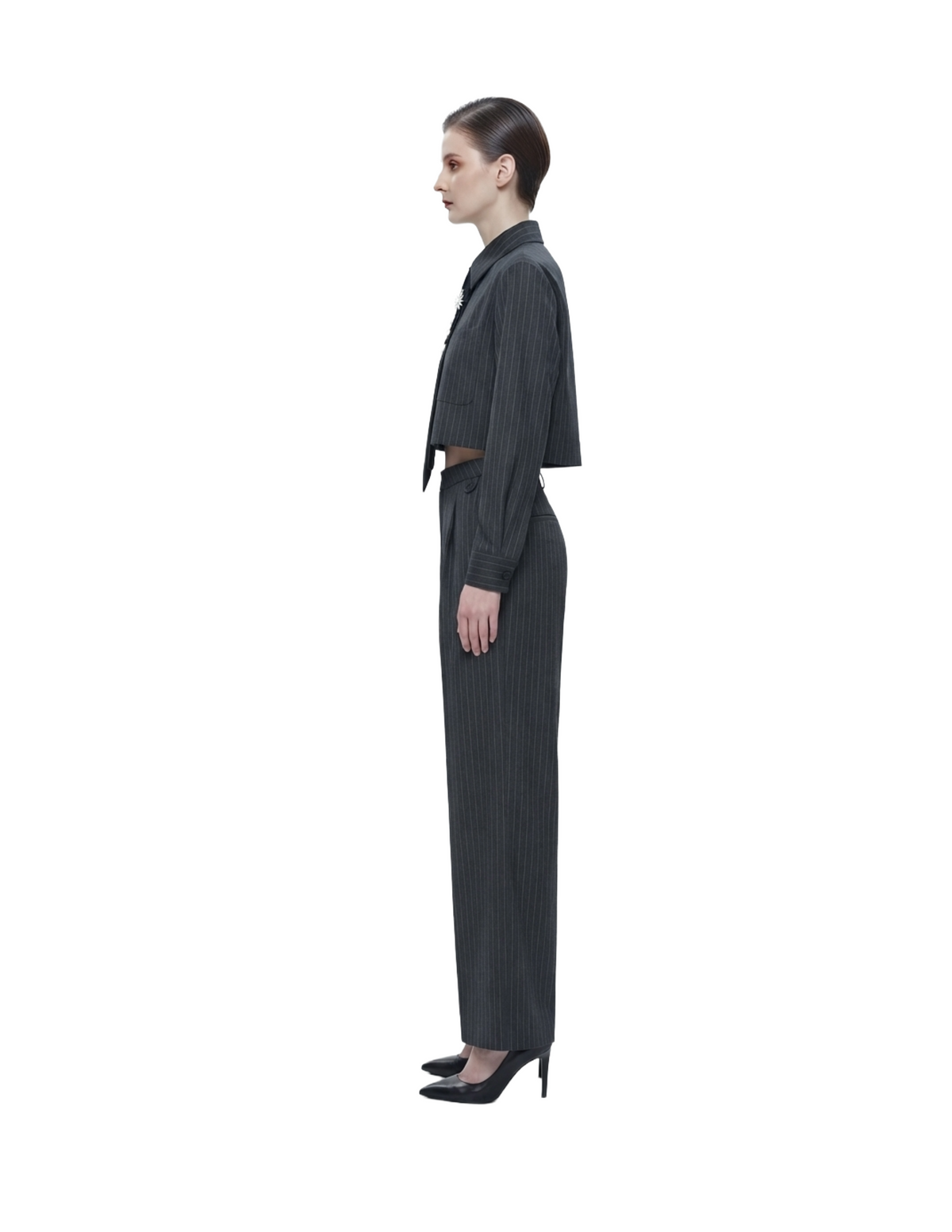 Conjunto de dos piezas gris rayado con corbata