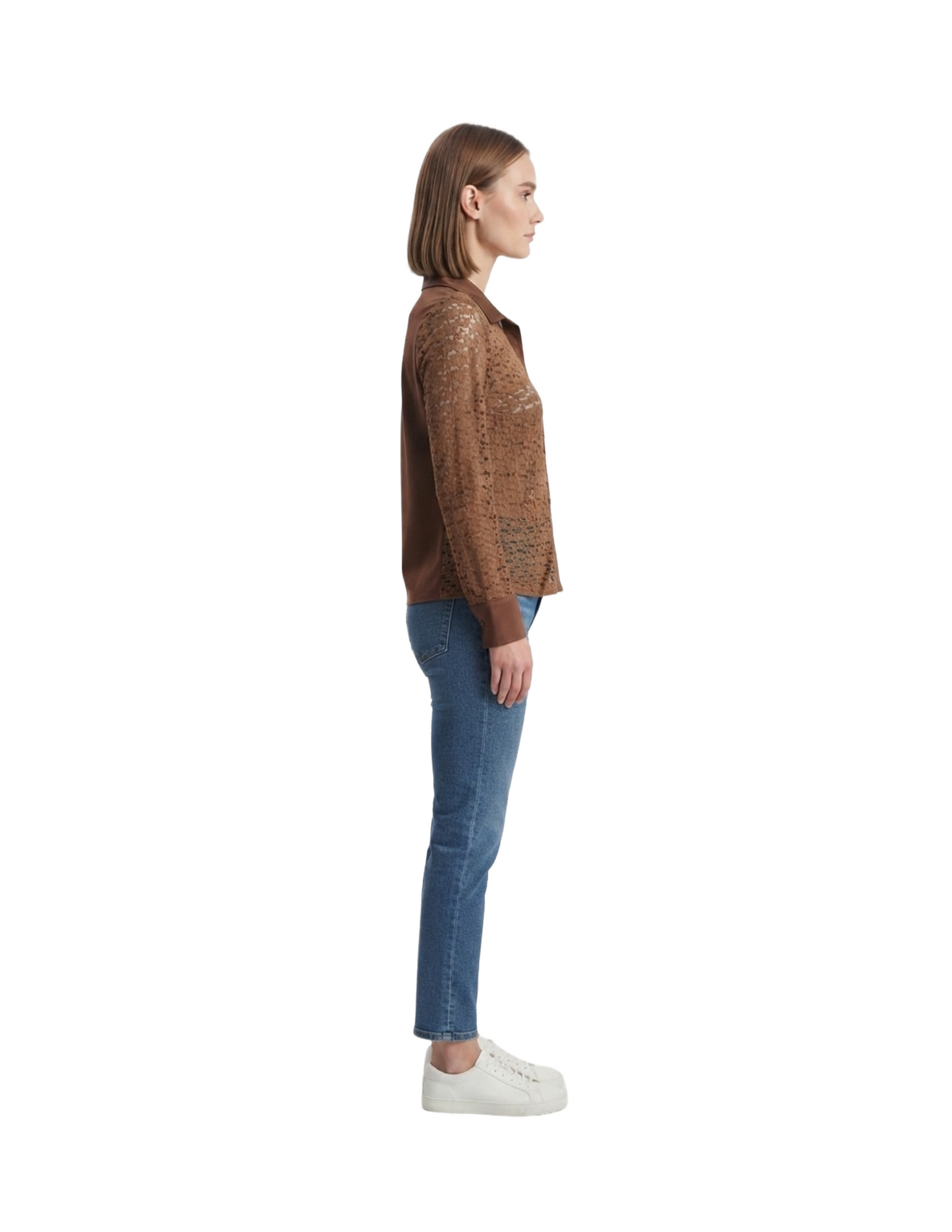 Blusa cafe con encaje detalles de contraste en cuello y botones
