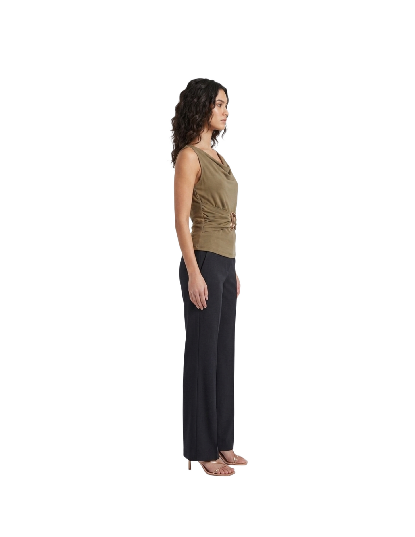Blusa cafe de tirantes con cinturon
