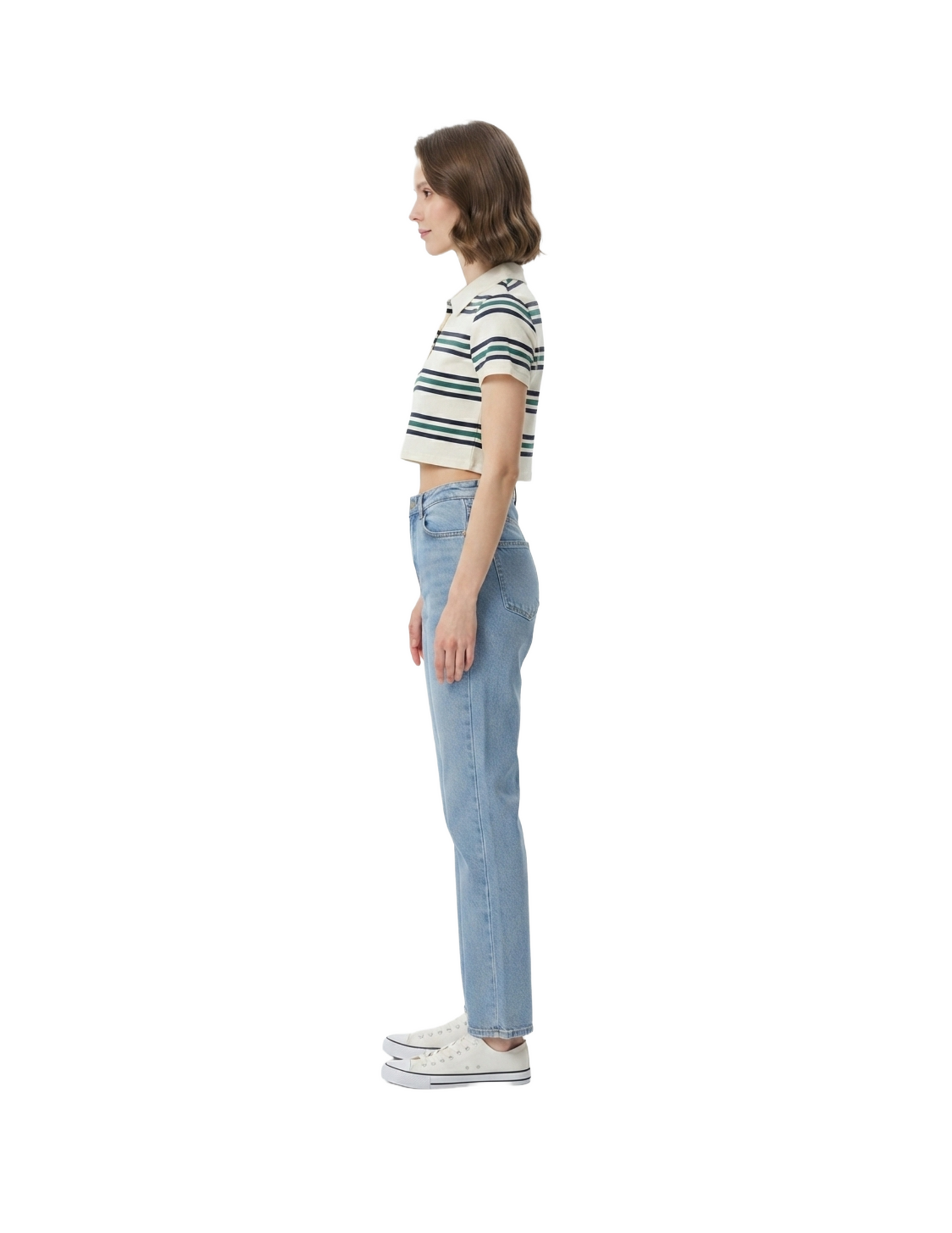 Crop top blanco con cuello tipo sport estampado de rayas