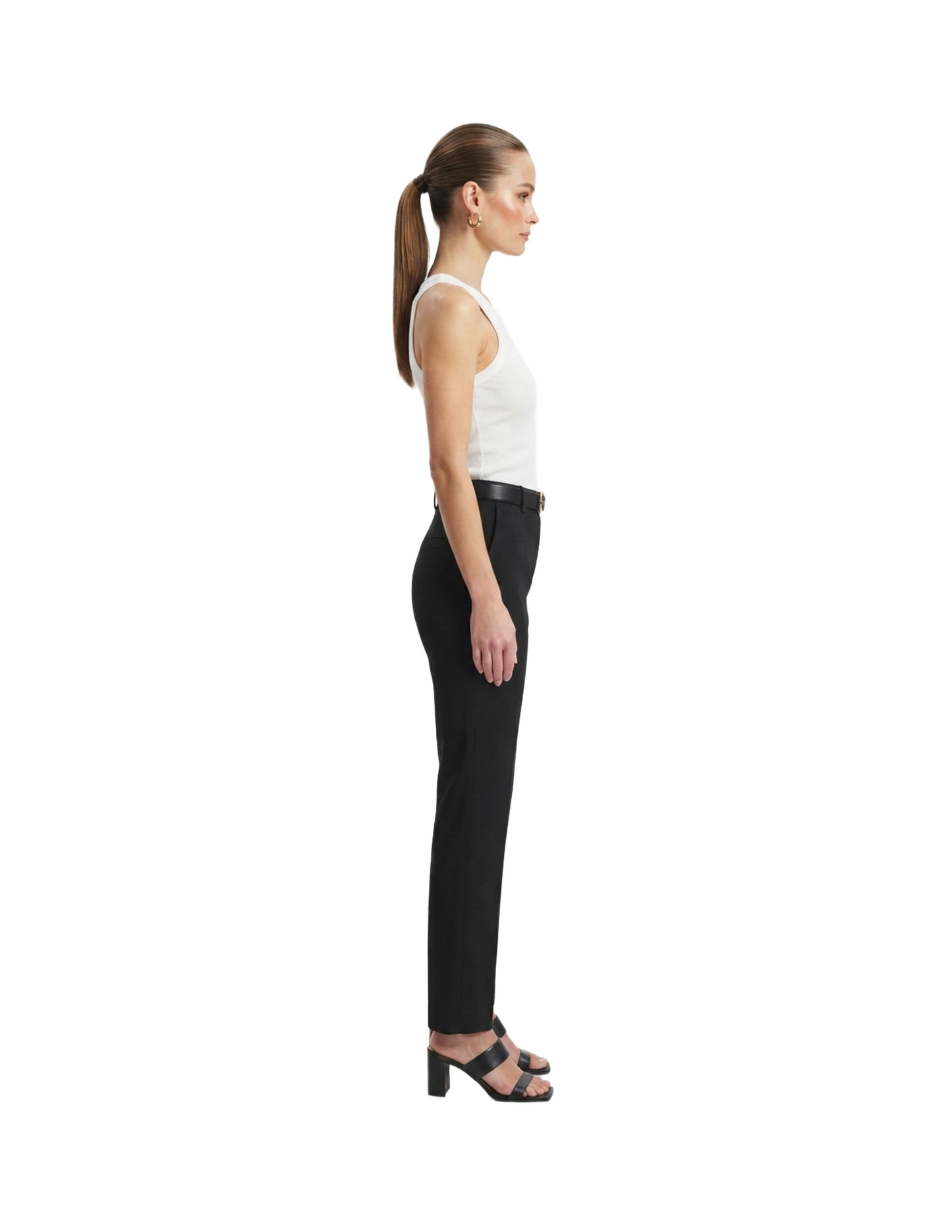 Pantalón de vestir negro con pinzas y cinturón