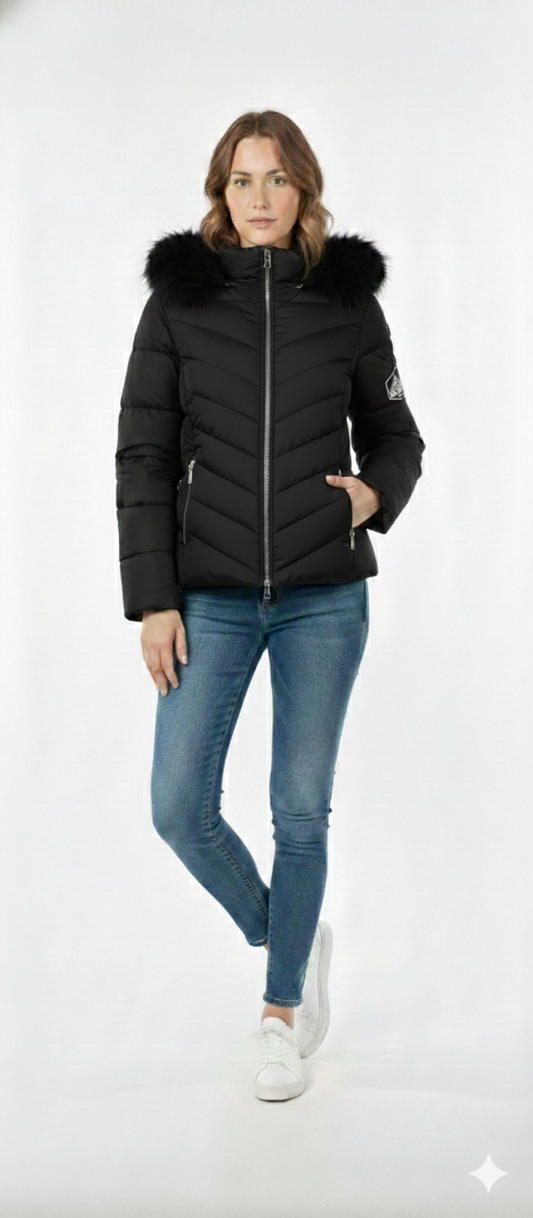 Chamarra negra capitoneada