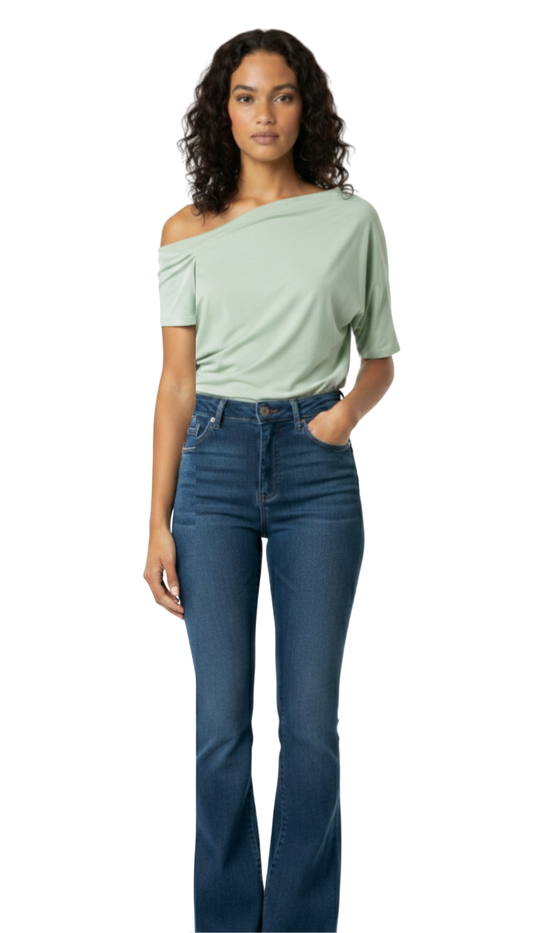 Blusa desigual tipo acqua