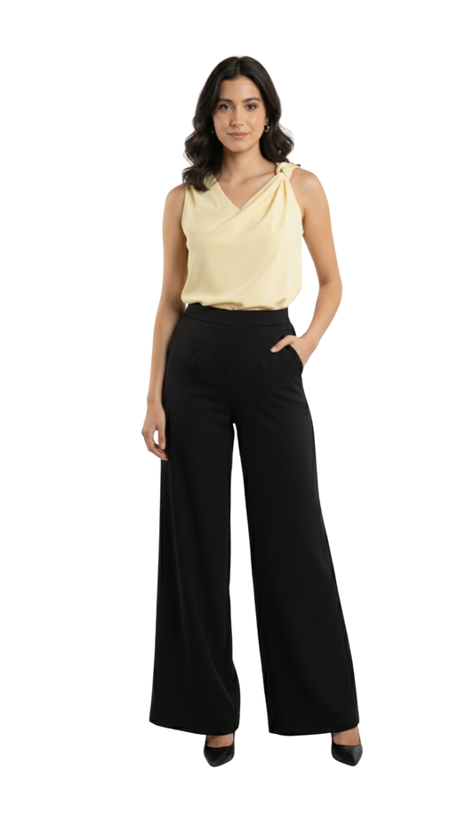 Blusa amarilla con detalle en hombro de nudo