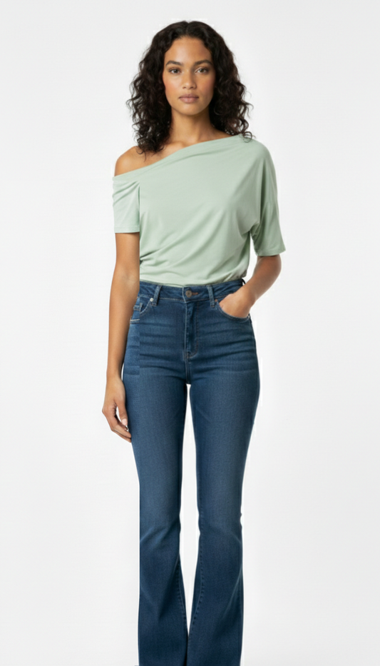 Blusa desigual tipo acqua