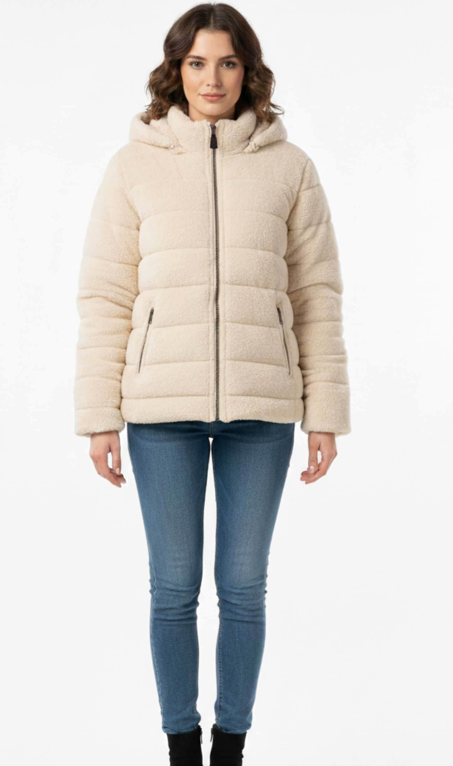 Chamarra de doble vista negra con detalle de peluche