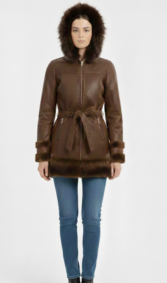 Chamarra cafe larga estilo gamuza tipo piel