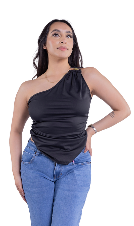 Blusa de un tirante con detalle en hombro plisada
