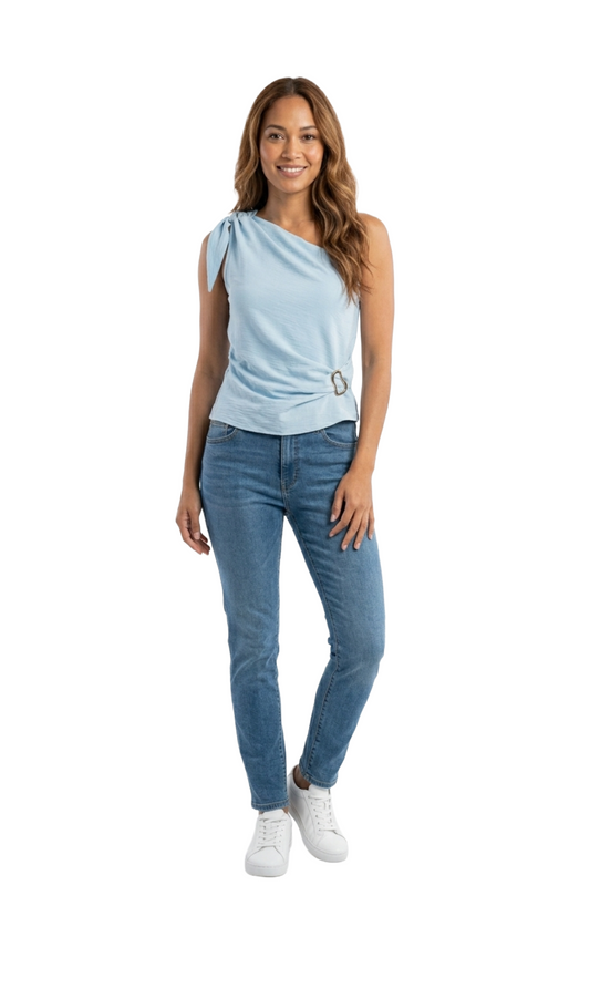 Blusa azul cuelo de una manga