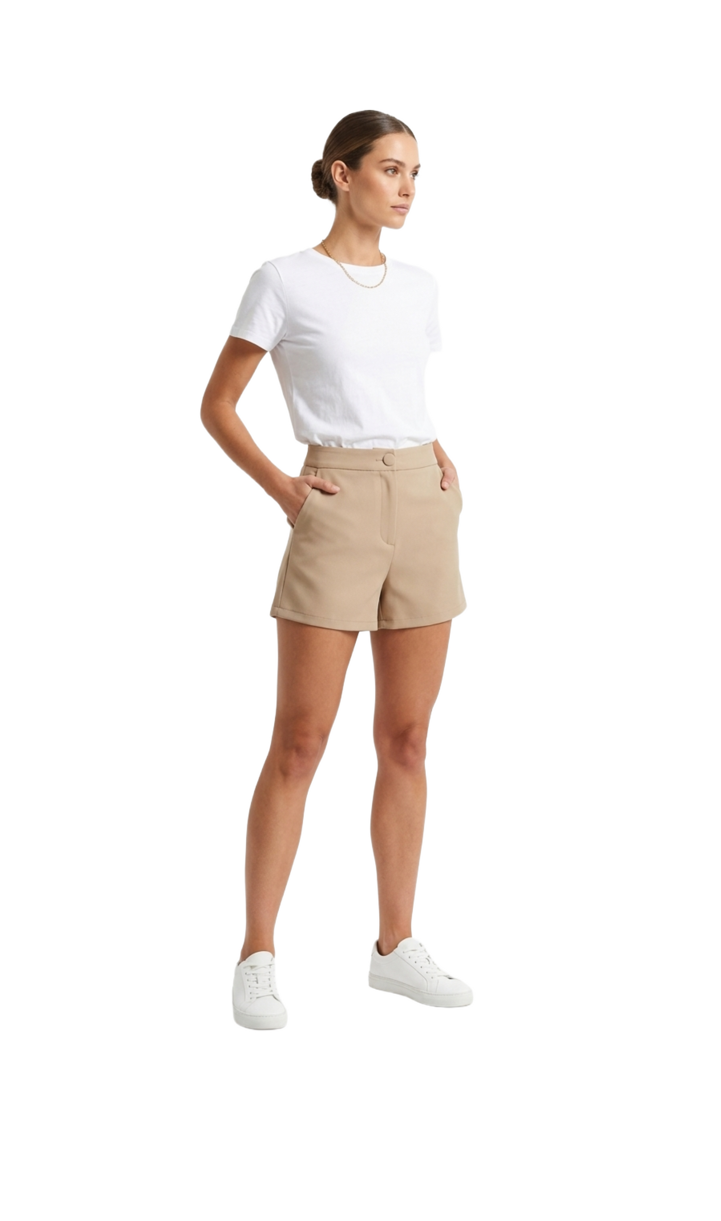Conjunto beige de short y camisa
