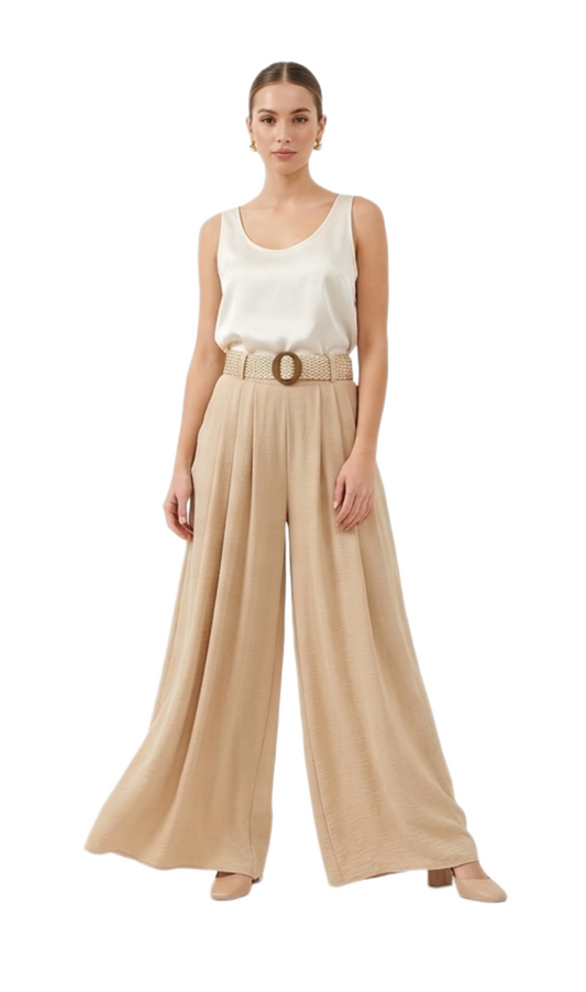 Palazo beige con pinzas al frente con cinturón trenzado