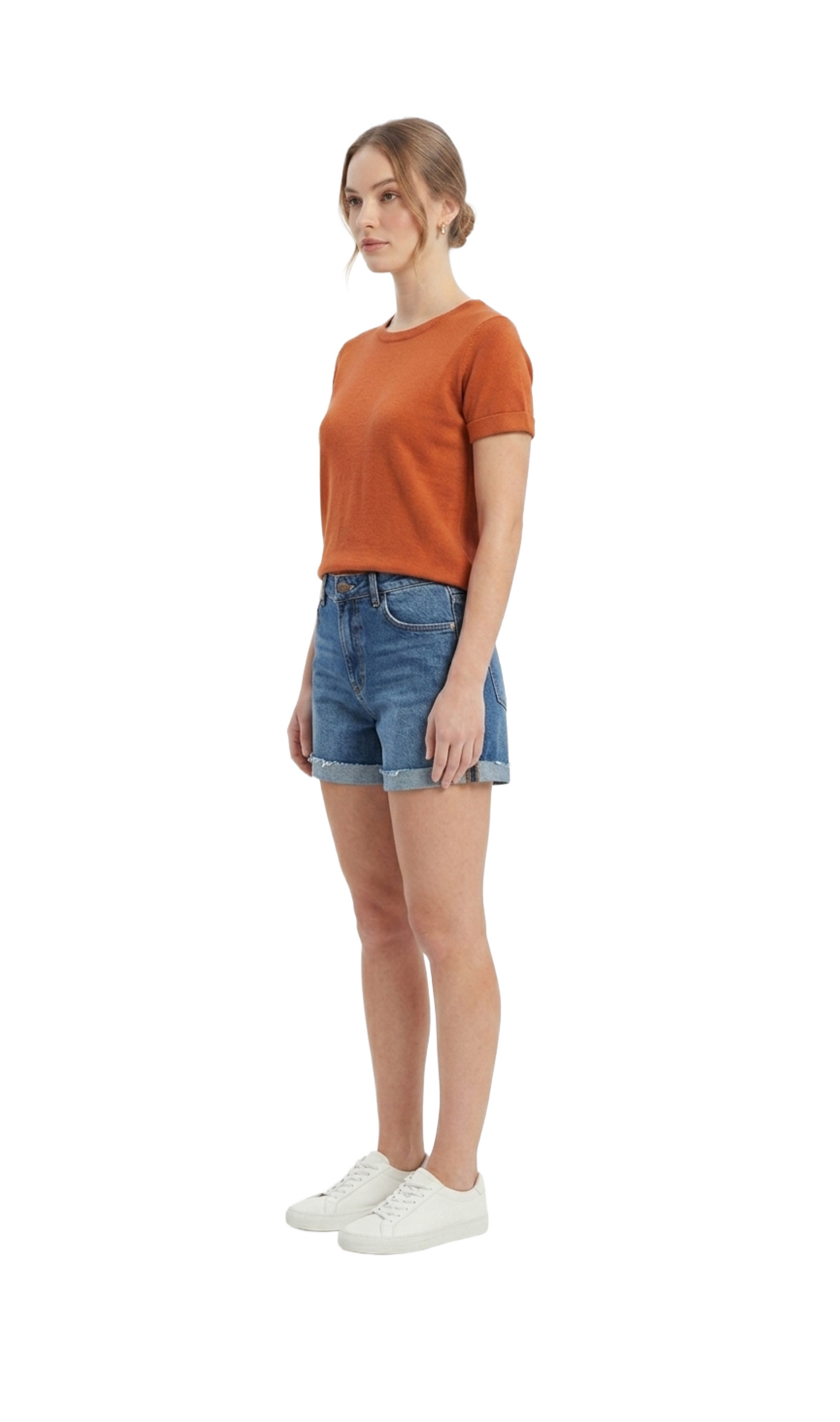 Blusa naranja con dobladillo en manga