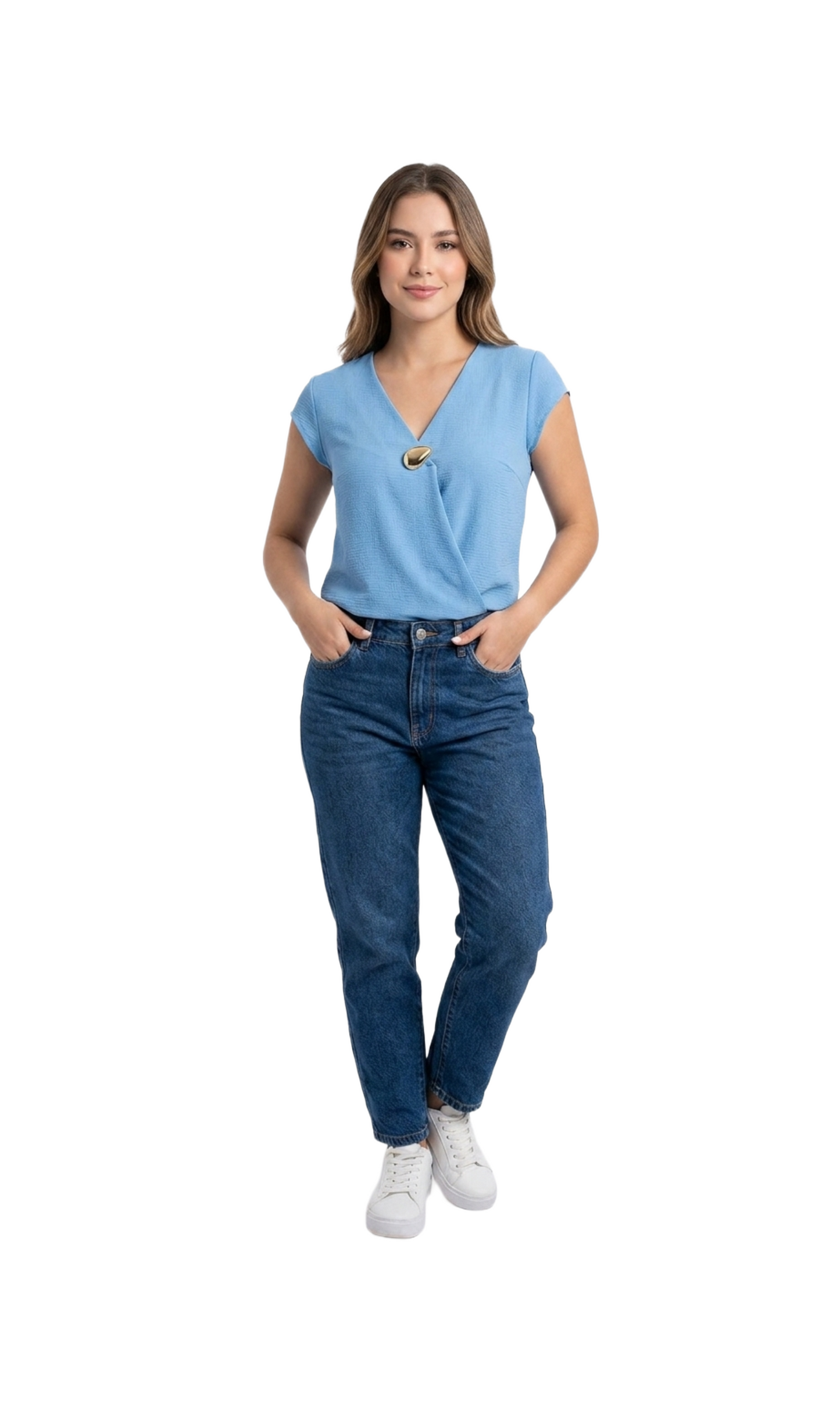 Blusa azul con botón decorativo