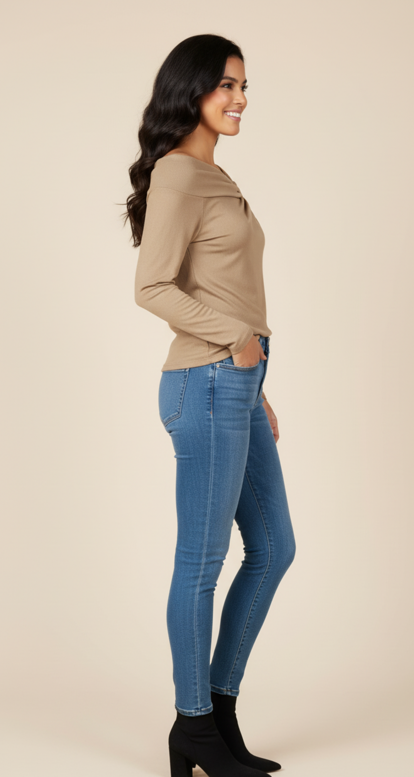 Blusa gris acanalada con amarre lateral