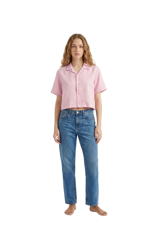 Crop top oversize rosa abotonado de lino