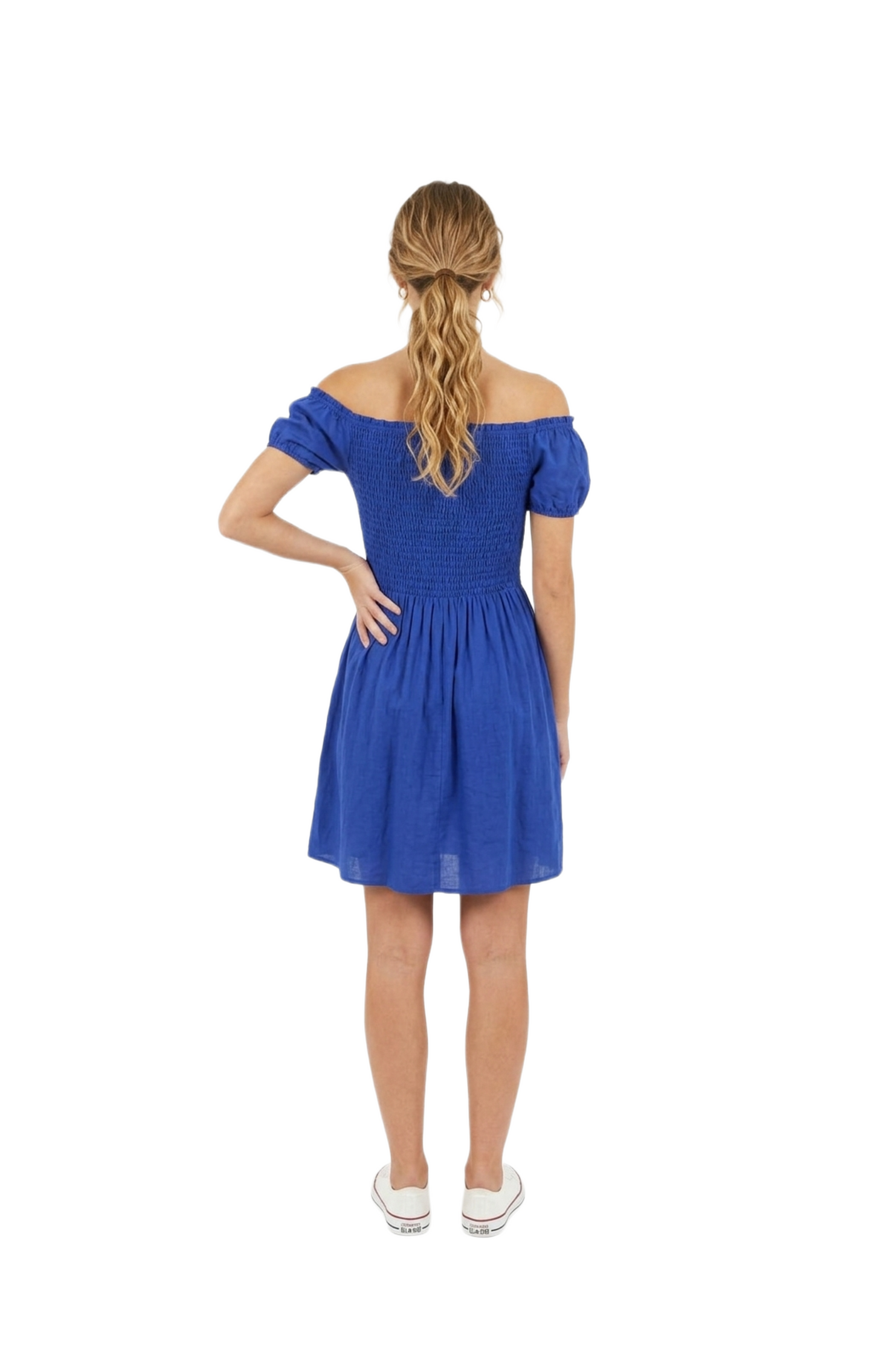Vestido azul plisado en pecho