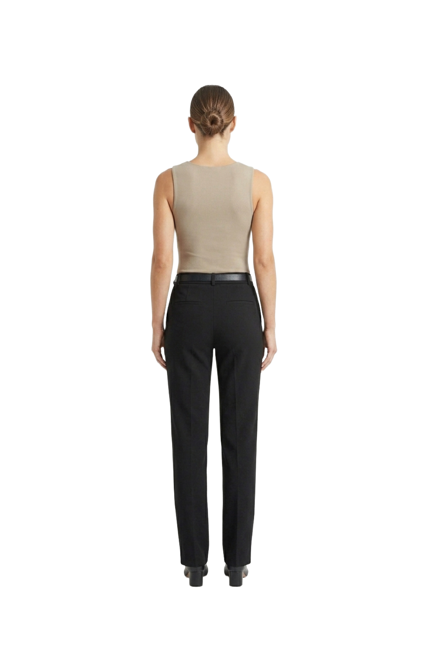Pantalón negro de vestir con cinturón