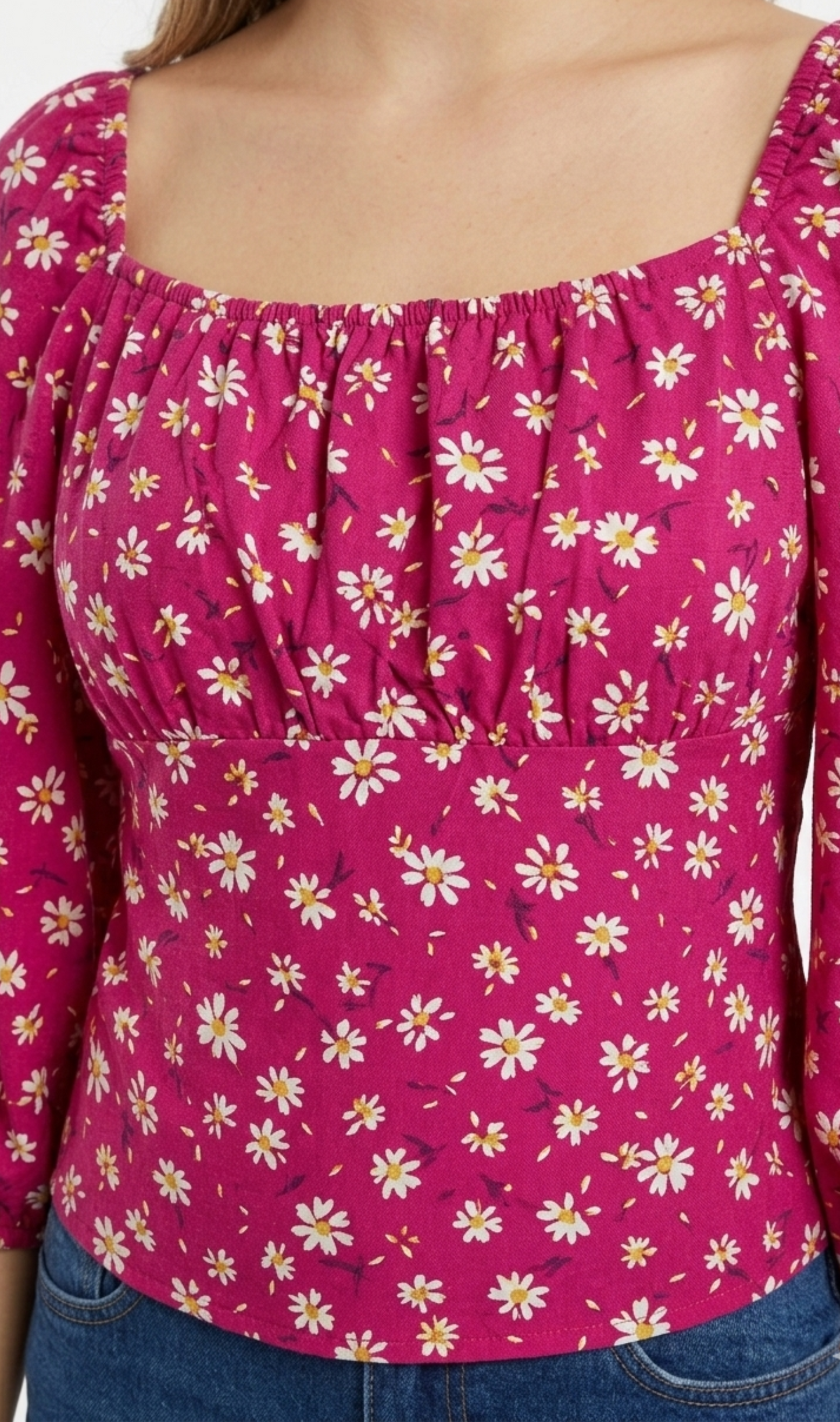 Blusa rosa floreada con detalle de elástico en espalda