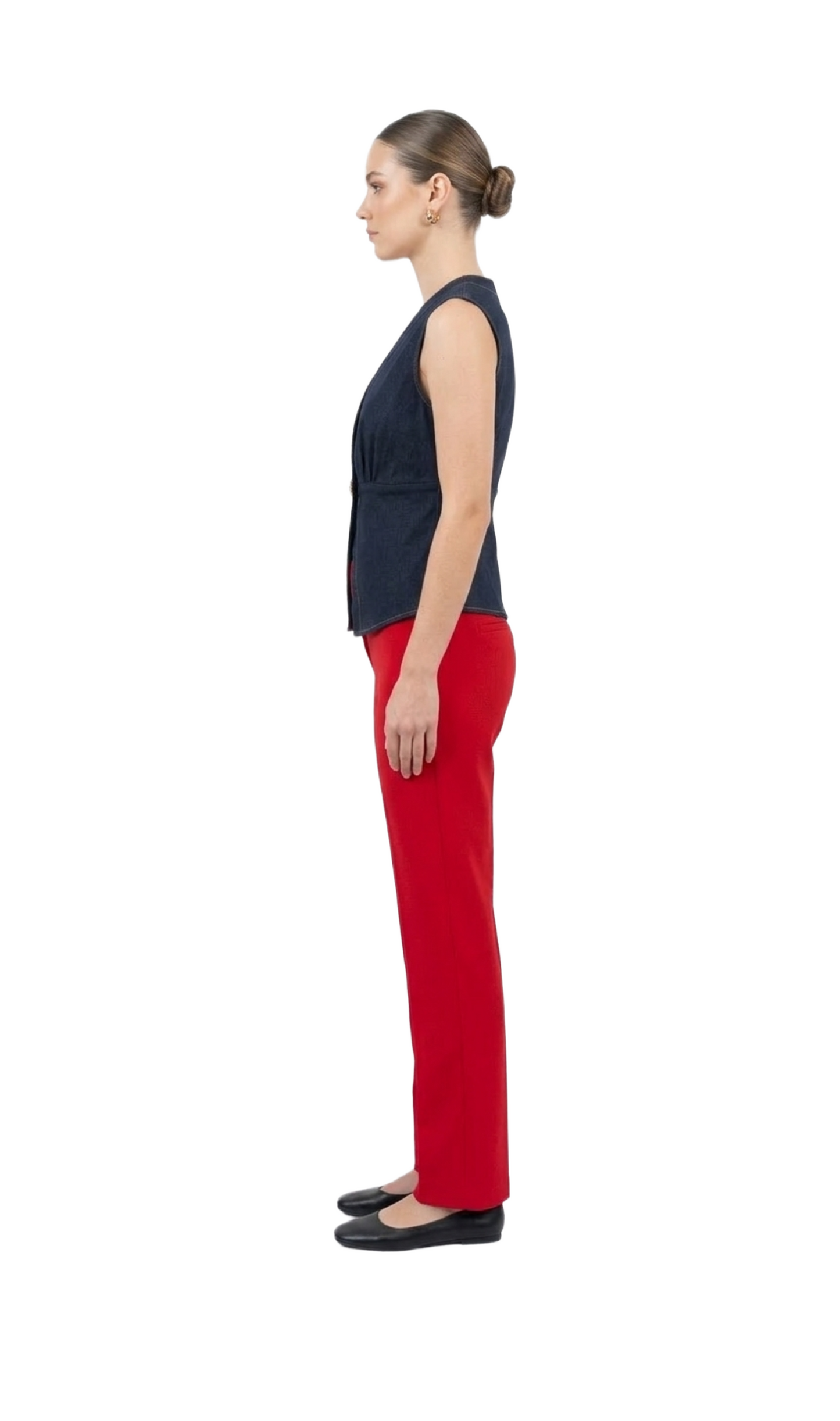 Blusa de mezclilla oscura con cierre a un solo boton