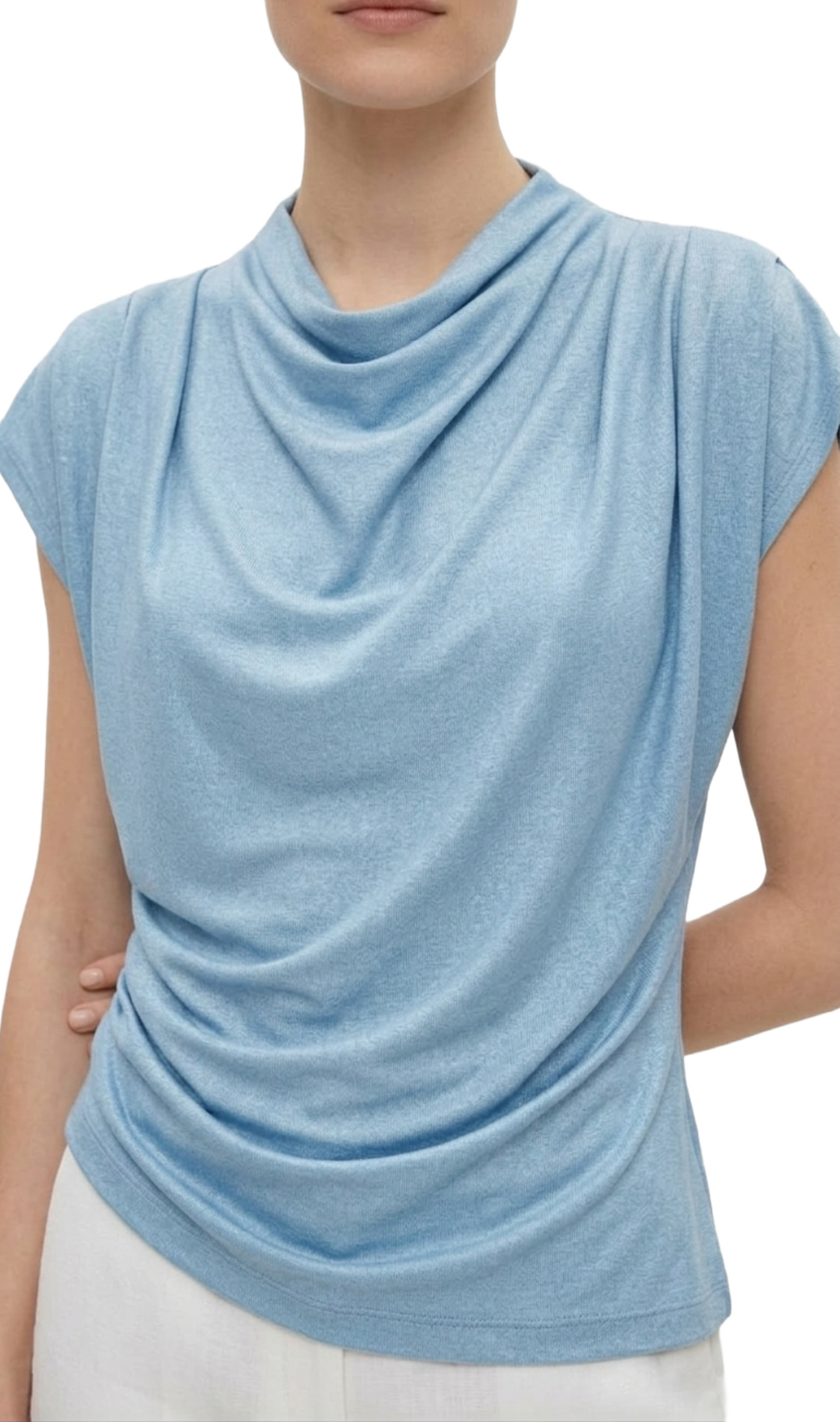 Blusa azul con plisado en hombros