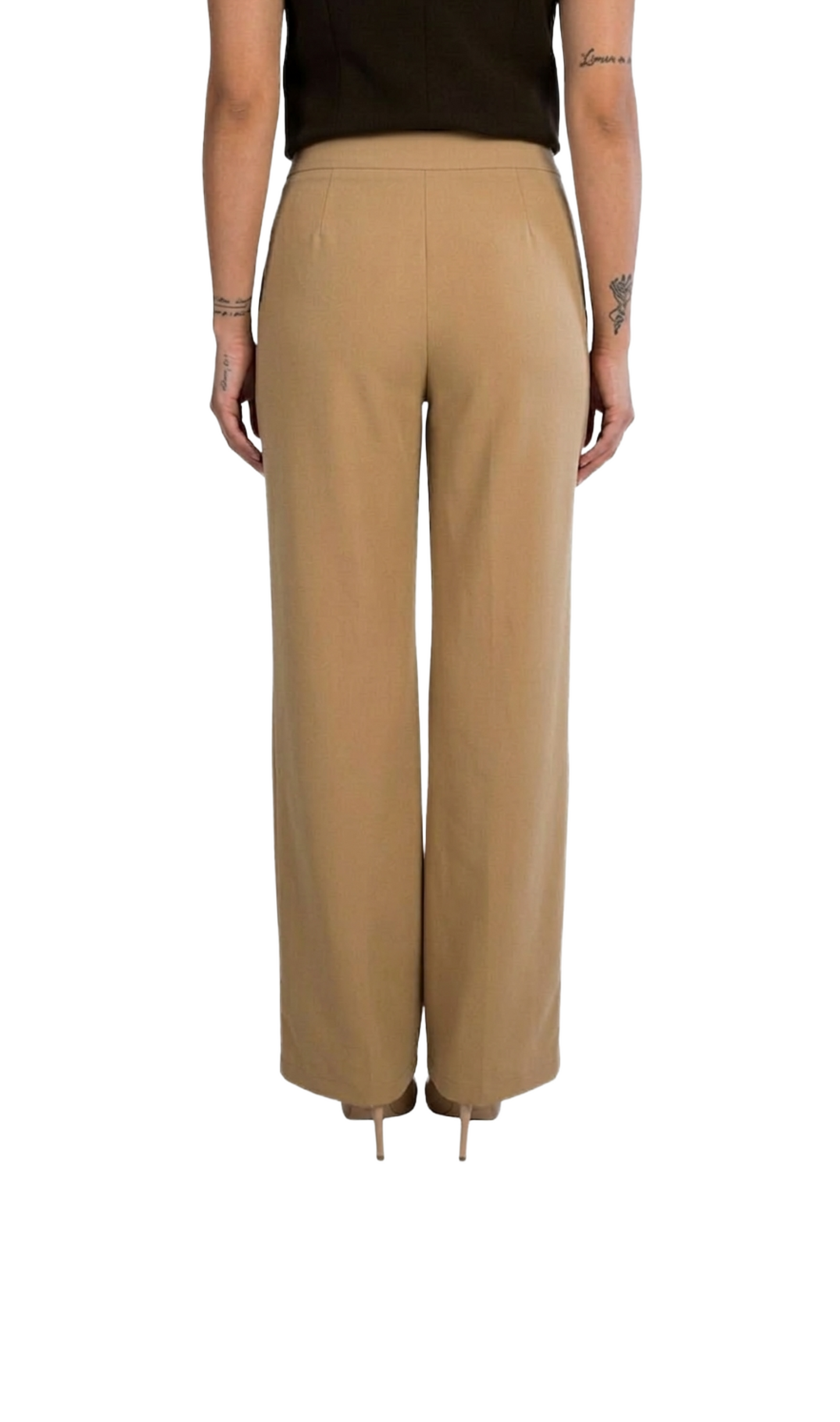 Pantalón beige con pinzas cierre de ziper