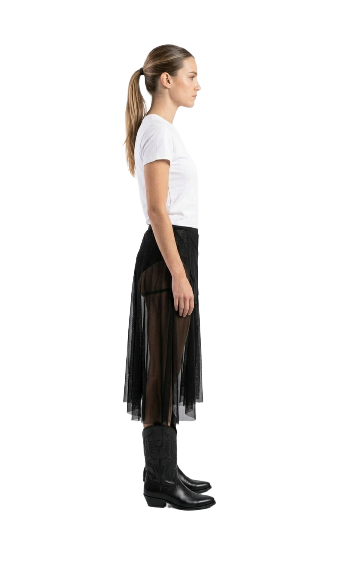 Falda negra tipo mesh