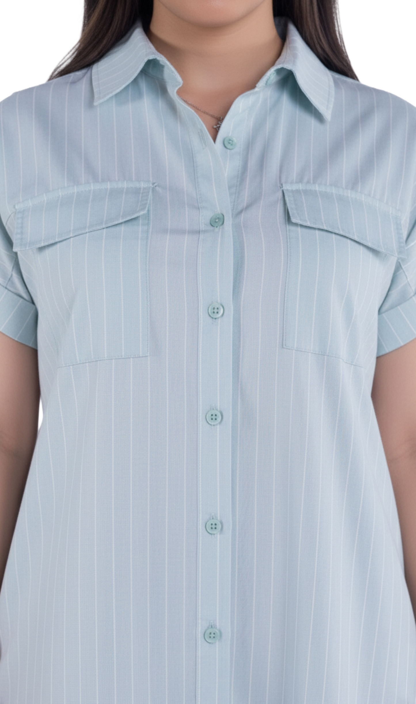 Vestido verde con rayas verticales abotonado