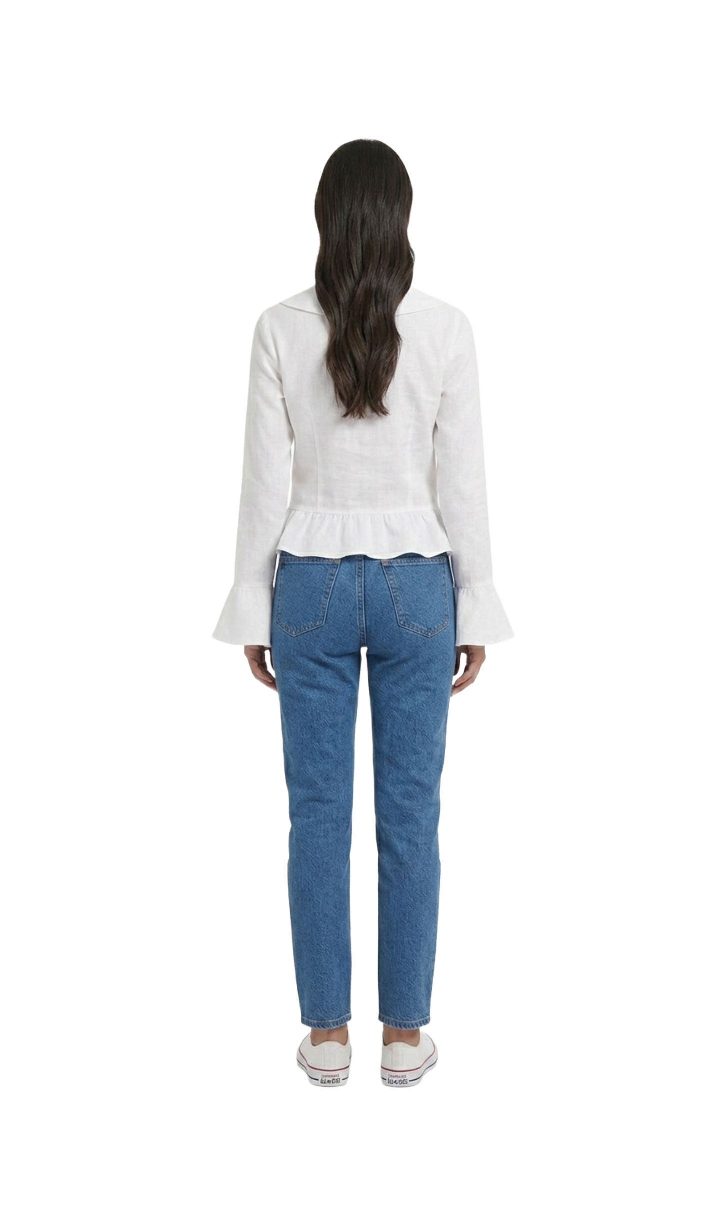 Blusa blanca con olan en cuello y amarre al centro