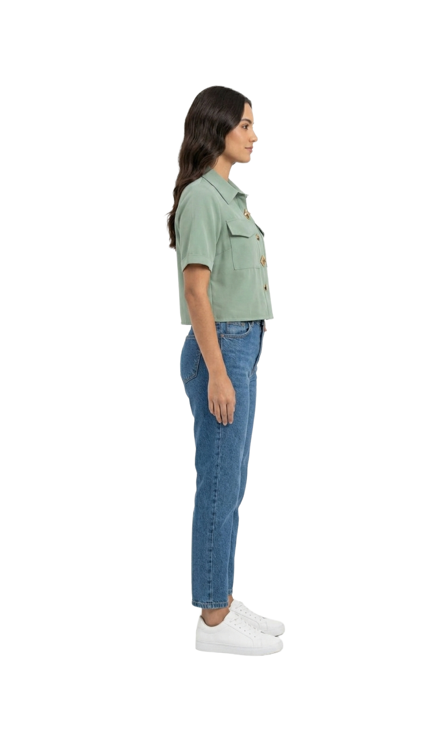 Blusa verde con botones metálicos desiguales