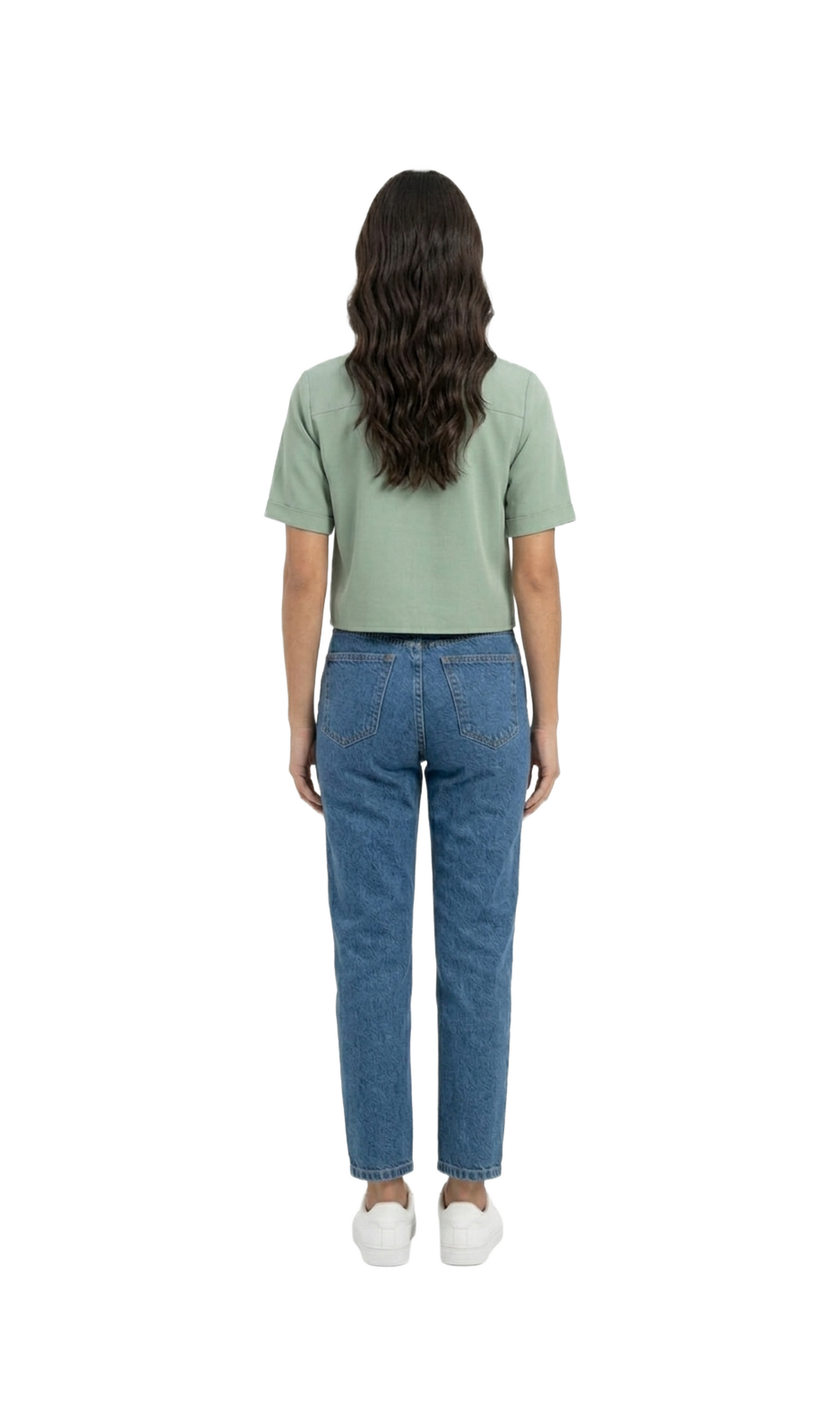 Blusa verde con botones metálicos desiguales