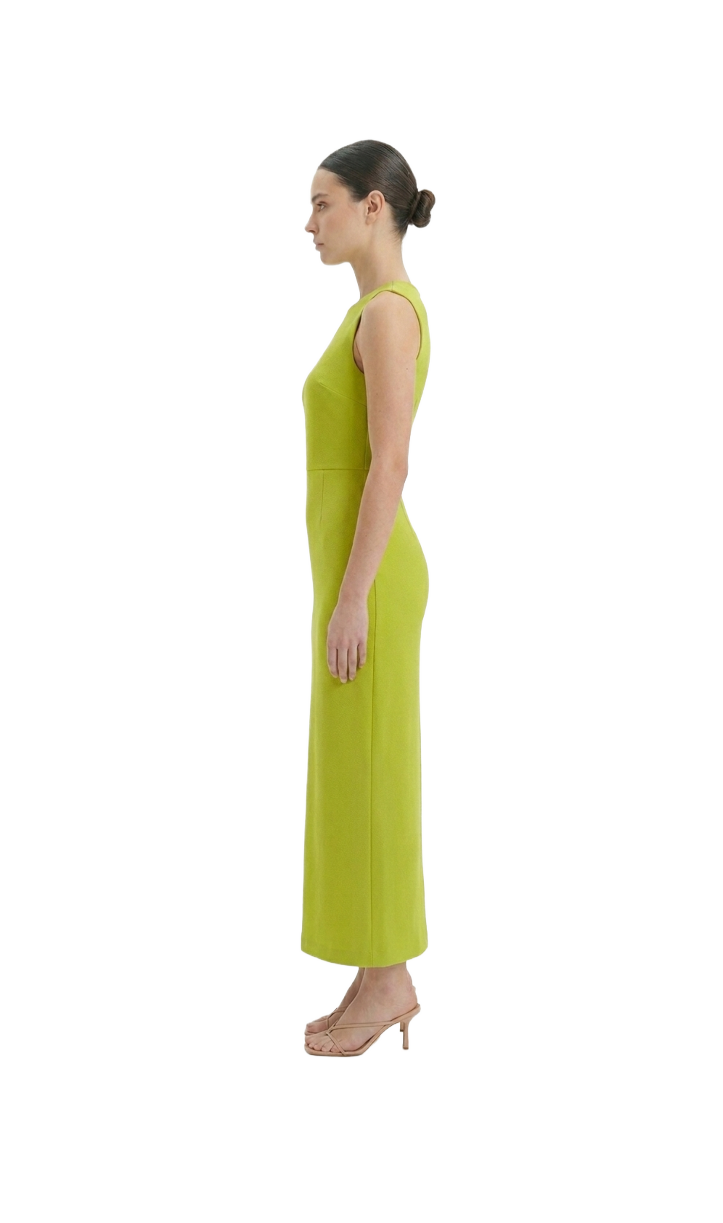 Vestido verde entallado largo al tobillo con espalda escotada