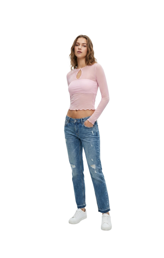 Crop top rosa mesh con escote en pecho tipo ojal