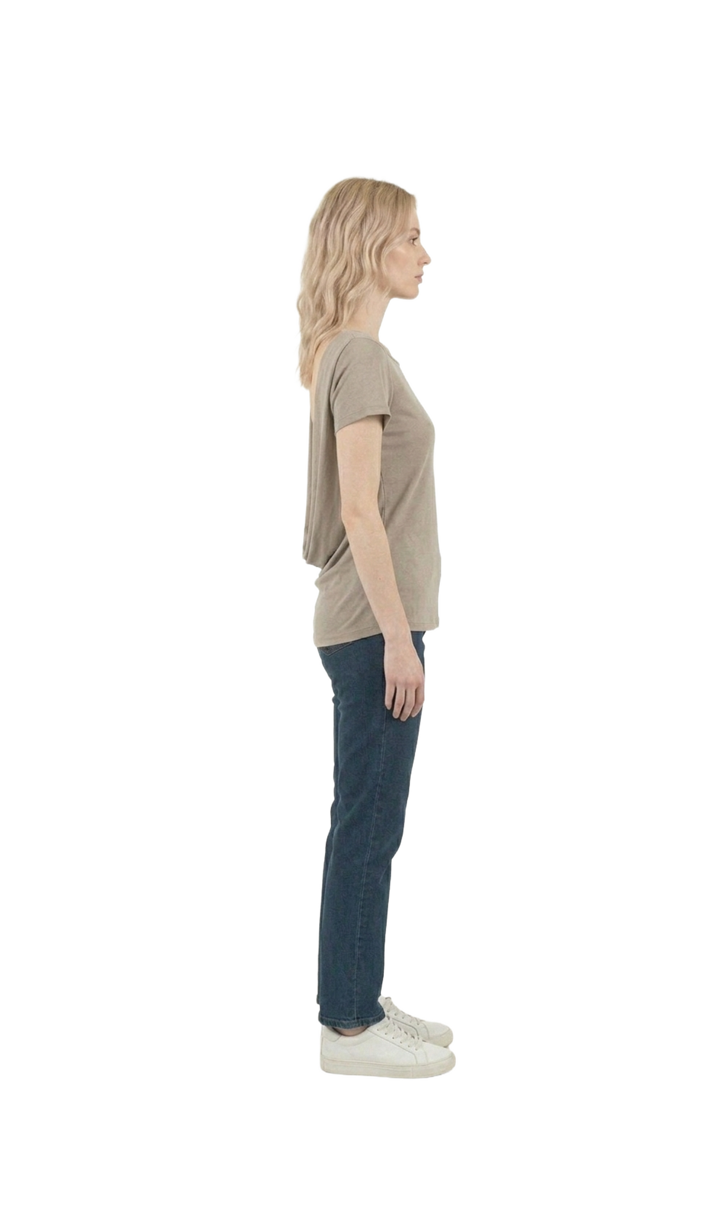 Blusa beige con detalle de espalda descubierta