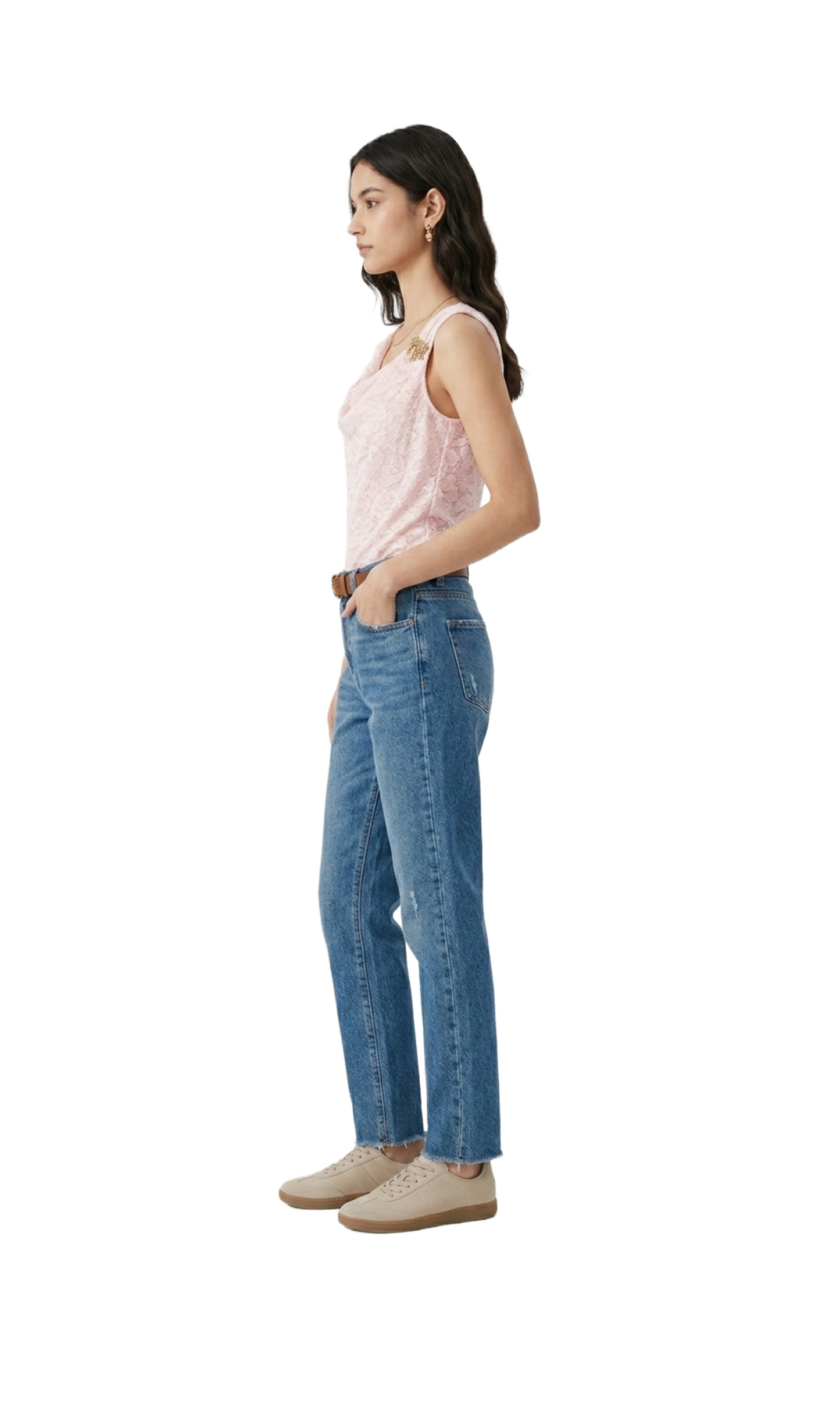 Blusa de encaje rosa con prendedor en hombro