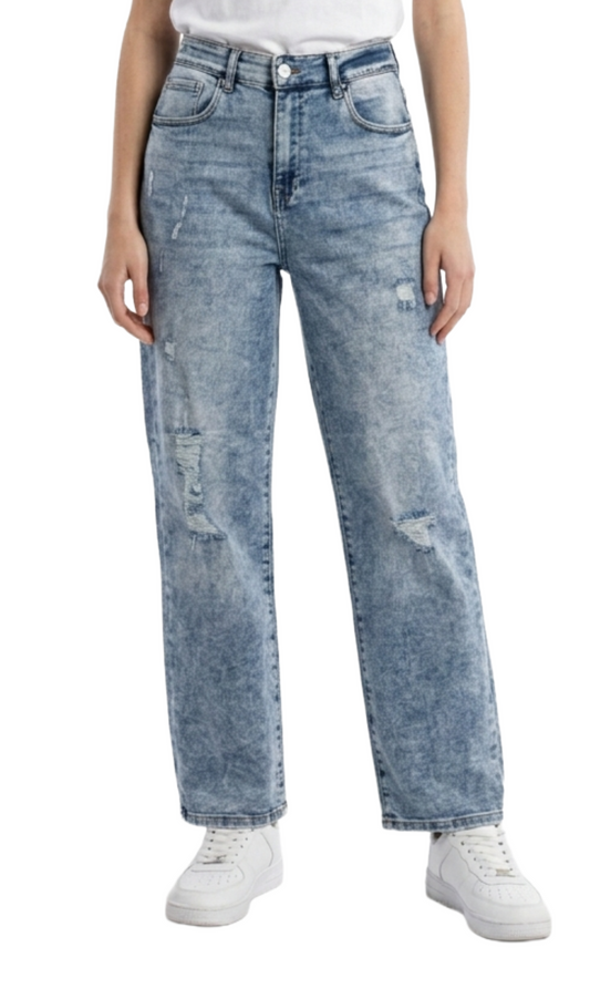 Pantalón de mezclilla deslavado con desgarres decorativos