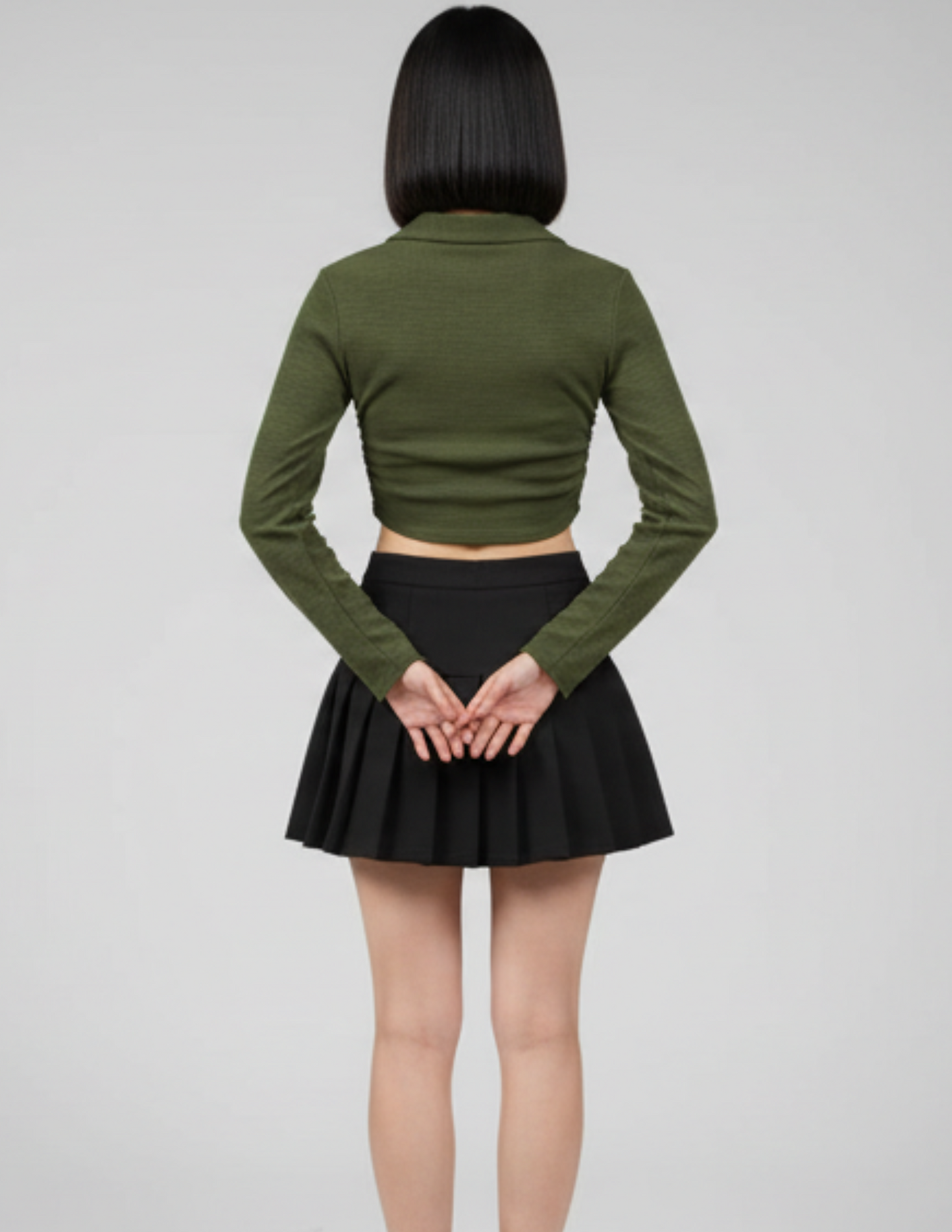 Crop top verde plisado abotonado