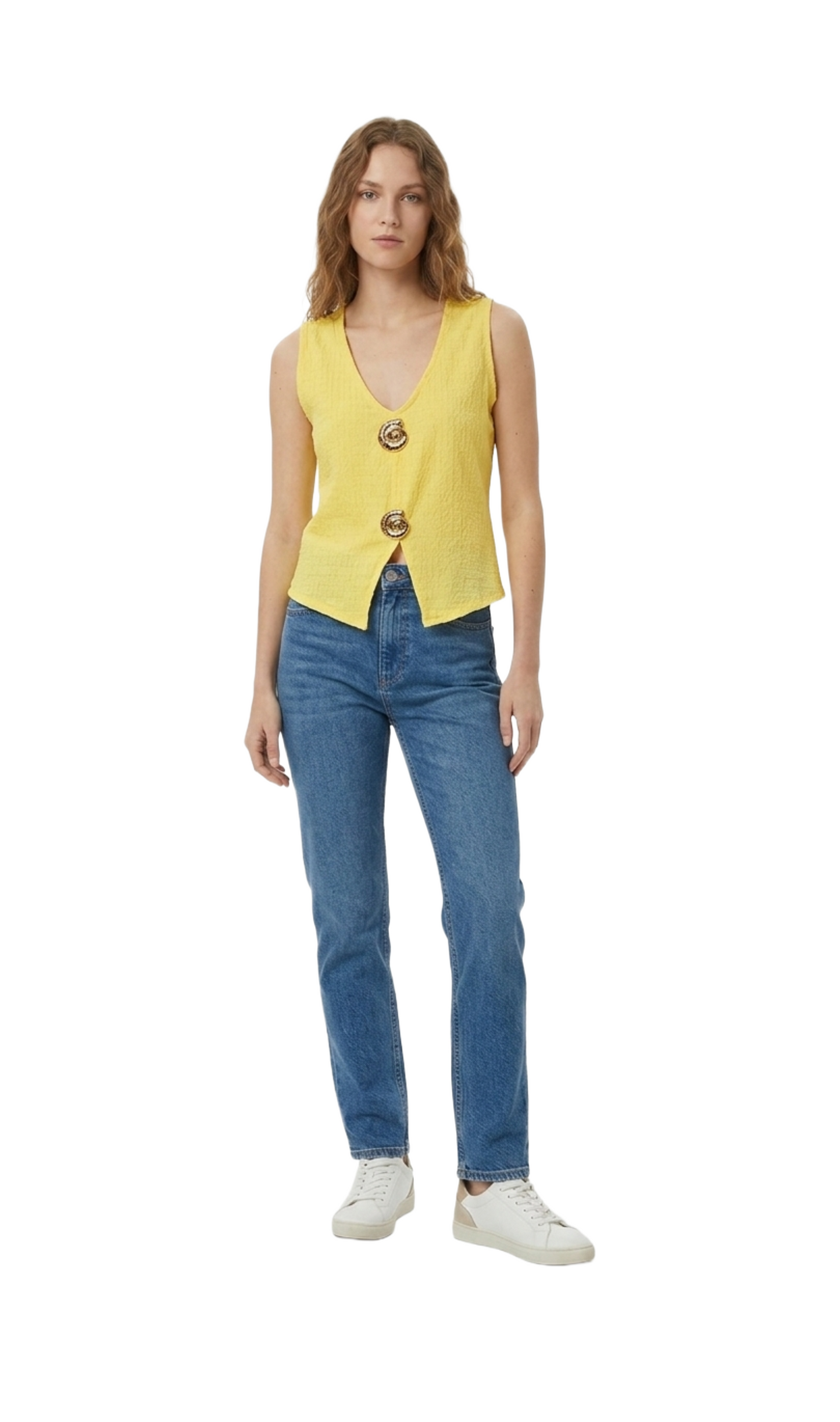 Blusa con detalle de botones metálicos tipo caracol